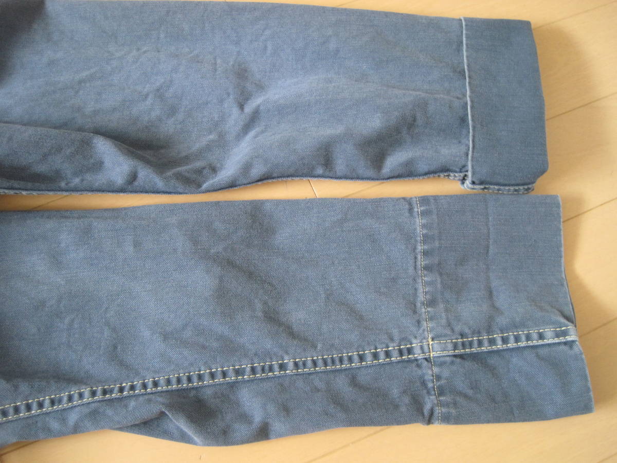 レア クロアチア製 LEVI