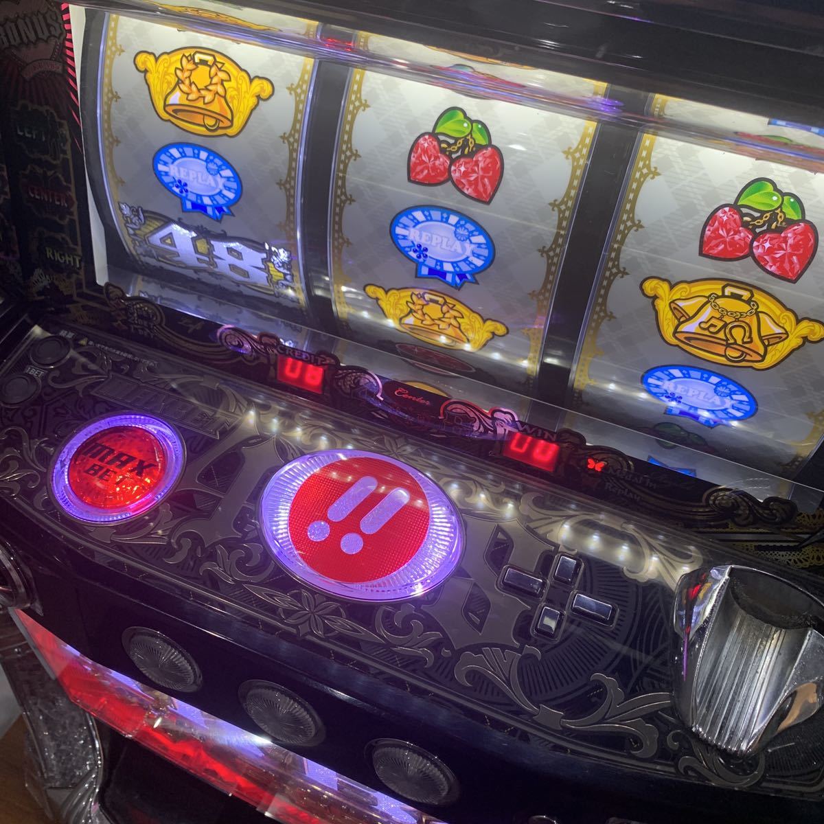 パチスロ実機 初代AKB48 家庭用電源 パチスロ実機 パチスロ 設定キー