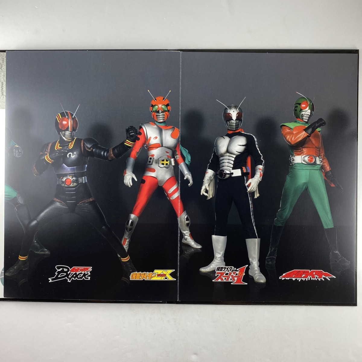 仮面ライダー40周年プレミアムフレーム切手コレクション1971 1994 50円 10枚組 1シート 葉書 クリアファイル含 収集家放出品 8080 特殊切手 記念切手 売買されたオークション情報 Yahooの商品情報をアーカイブ公開 オークファン Aucfan Com