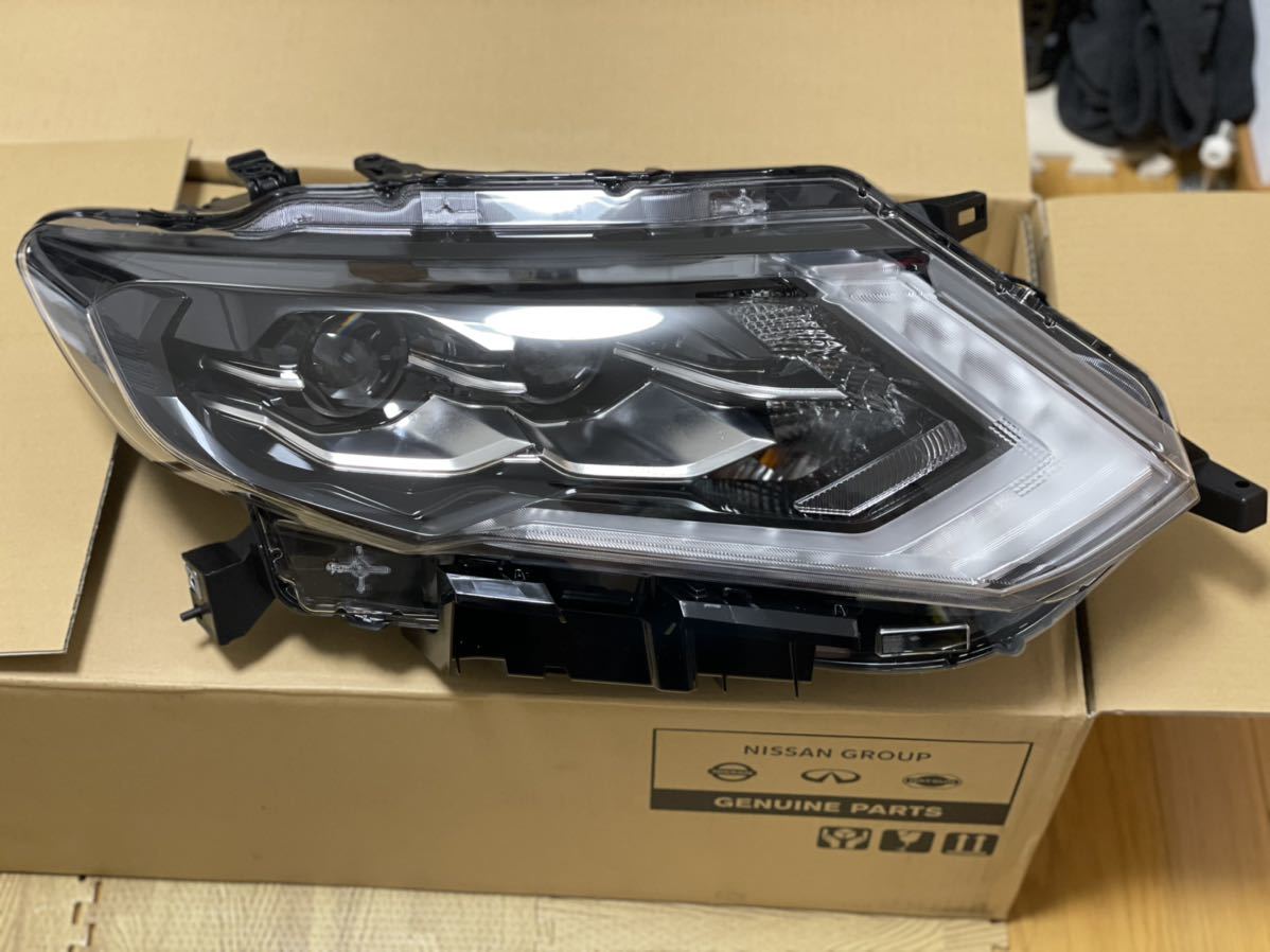 美品！日産 T32 エクストレイル　後期　LED ヘッドライト　運転席側　新品未使用