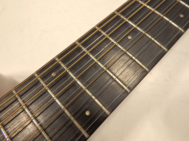 激鳴り、鈴鳴り、YAMAHA   F 他のフリマにて売れましたG-550-12弦(1972)赤ラベル YAMAHA ヤマハ FG-550 12弦 アコースティックギター 1972年製/赤ラベル
