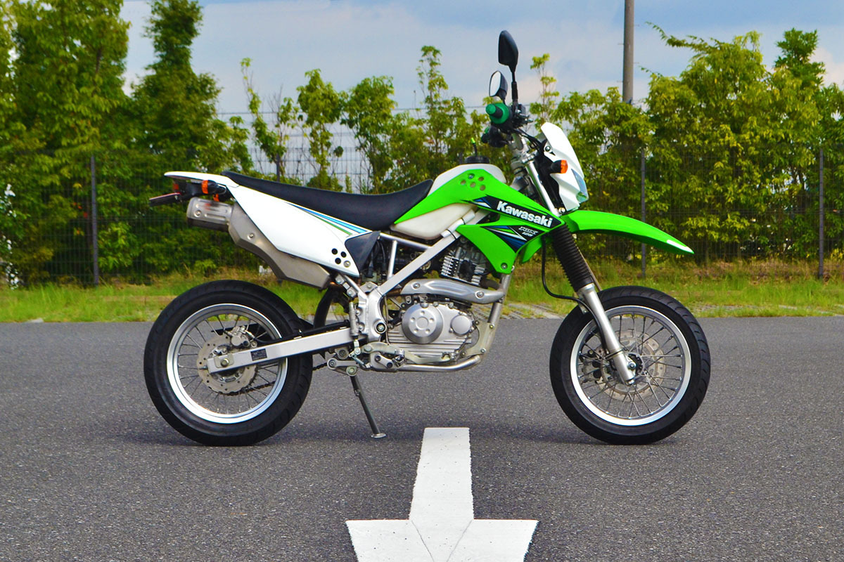 Dトラッカー125 アルミリム リア 3.00x14 28H (KLX125 KLX150 KX85