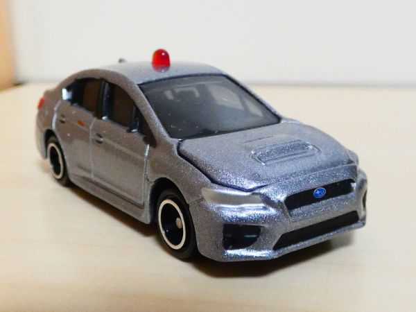トミカ 赤箱 2 スバル Wrx S4 覆面パトロールカー パトカー ミニカー 商用車 公用車 売買されたオークション情報 Yahooの商品情報をアーカイブ公開 オークファン Aucfan Com