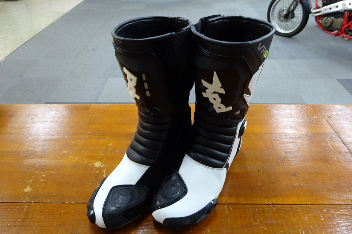 Xpd レーシングブーツ VR-6 2 26.5㎝ YZF-R1.CBR1000RR.GSX-R1000.ZX ...
