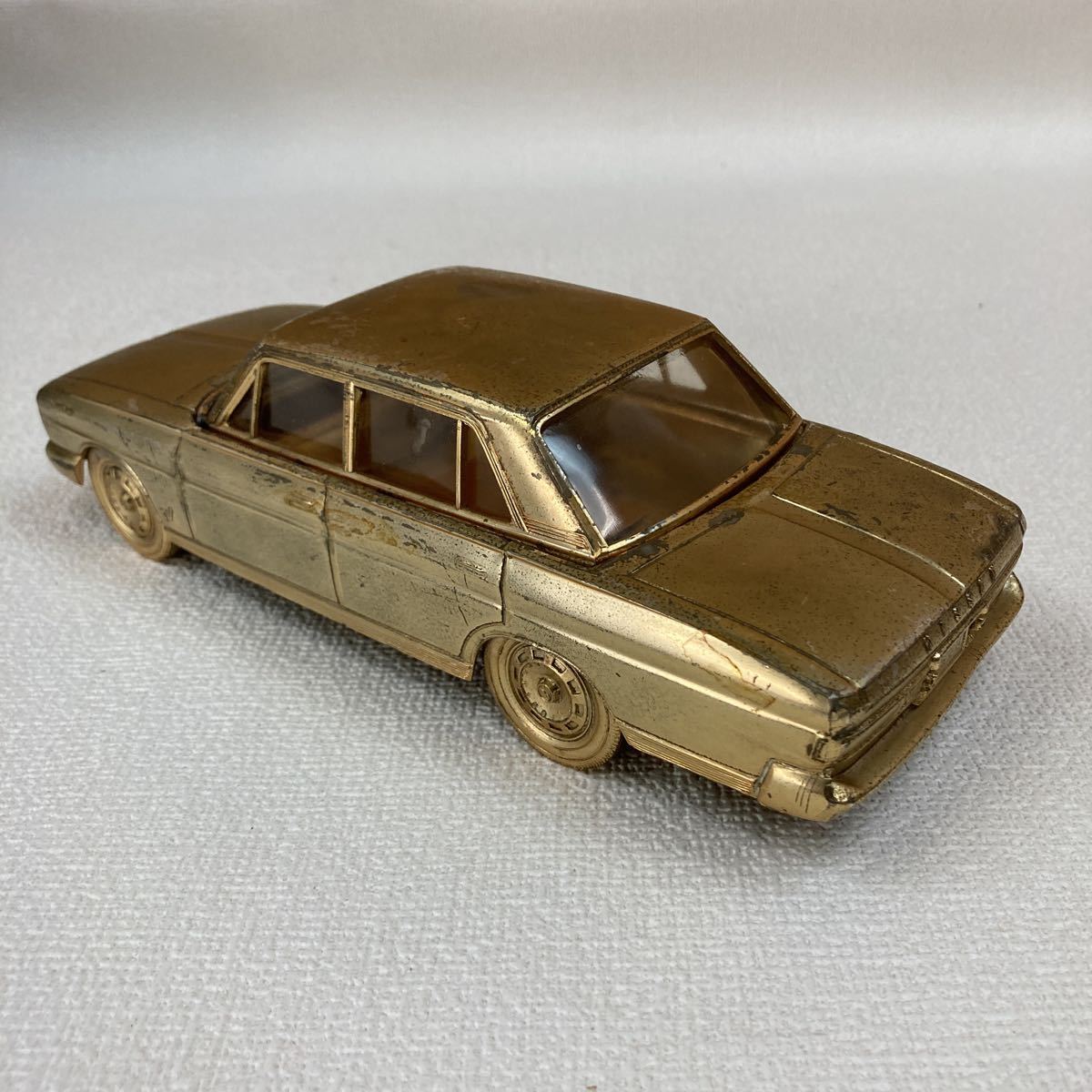 y.Y3b 昭和 日産 プレジデント V8 オルゴール付シガレットケース 金属