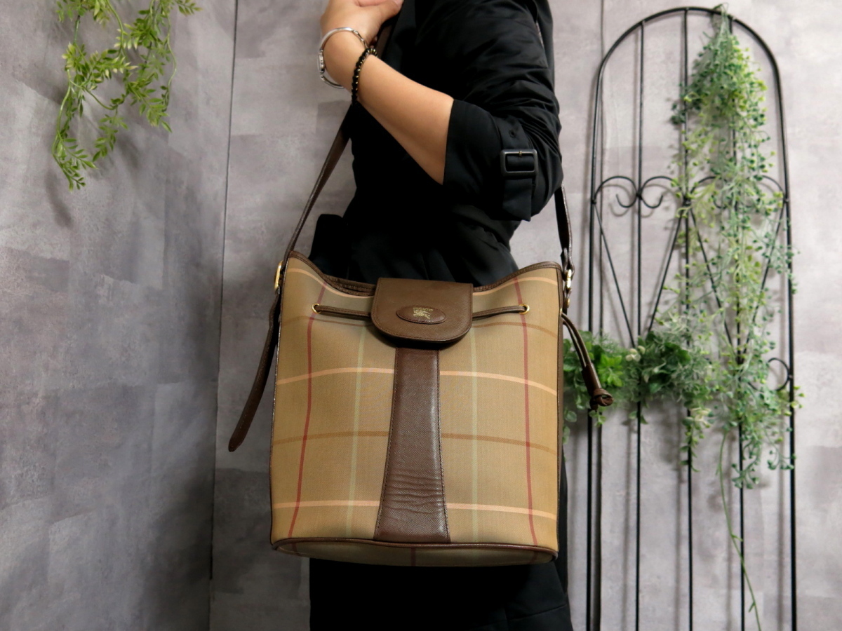 超美品○BURBERRY バーバリー○ノバチェック○キャンバス サフィアーノ 