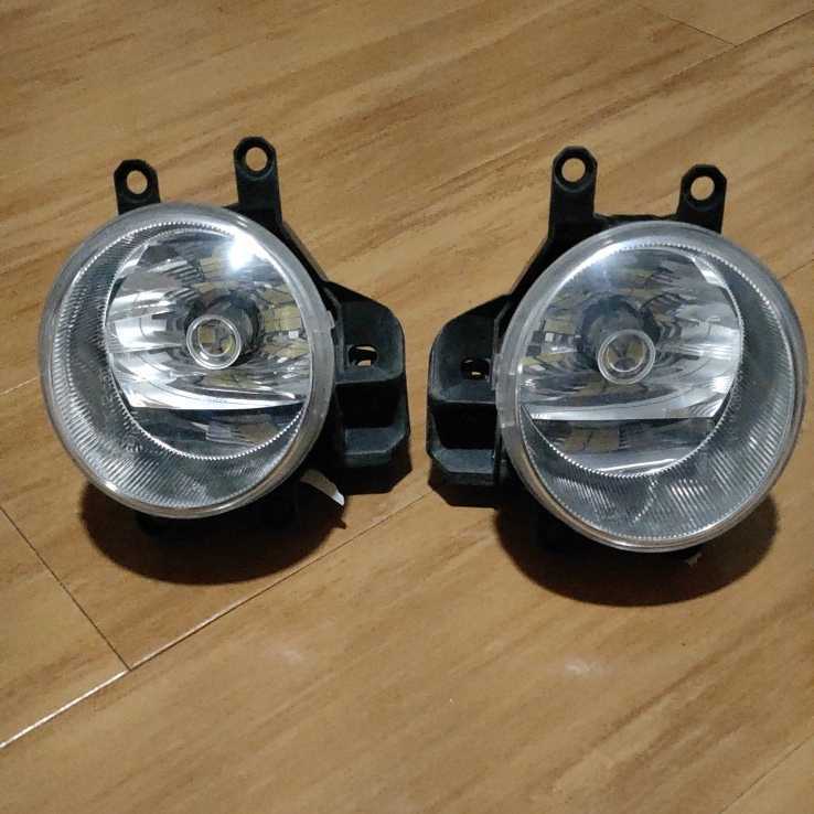 ZVW30 30プリウス 後期 純正 フォグランプ LEDバルブおまけ付き 左右セット