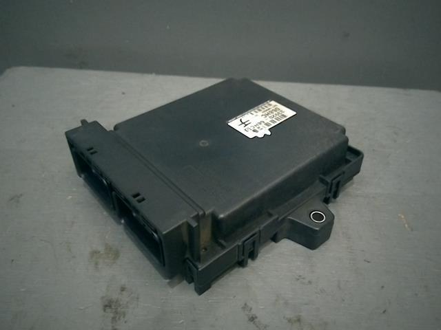 エブリィ エンジンコンピューター DA64V ｴﾝｼﾞﾝｺﾝﾋﾟｭｰﾀｰ 中古中古部品 
