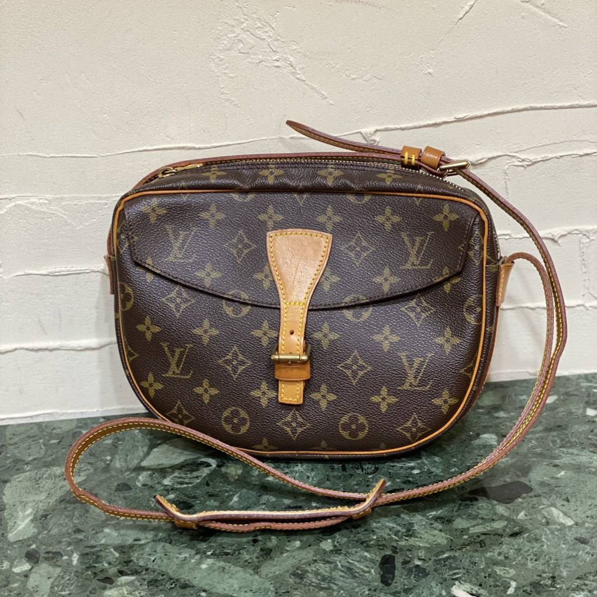 Louis Vuitton モノグラムライン ジュヌフィーユ ショルダーバッグ 