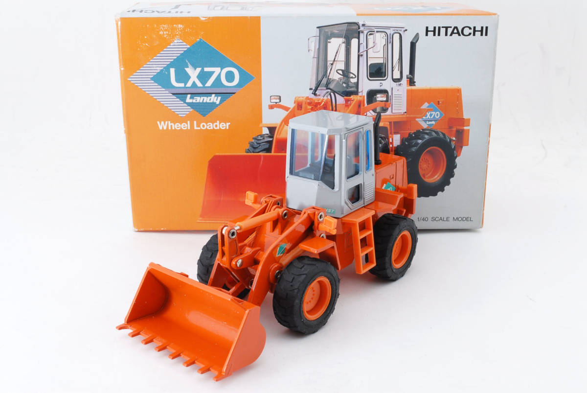 2025，大人気】 【箱付】 HITACHI LX70 Landy 1/40 ホイールローダー 