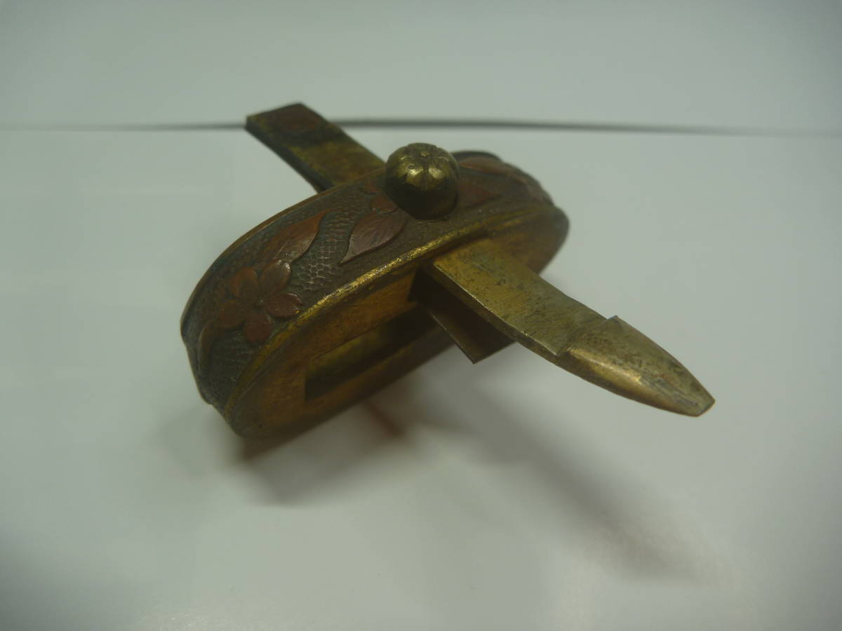 SK1552】縁頭 秋草の図【倉庫整理品】刀装具 時代物 小道具 骨董品 日本刀