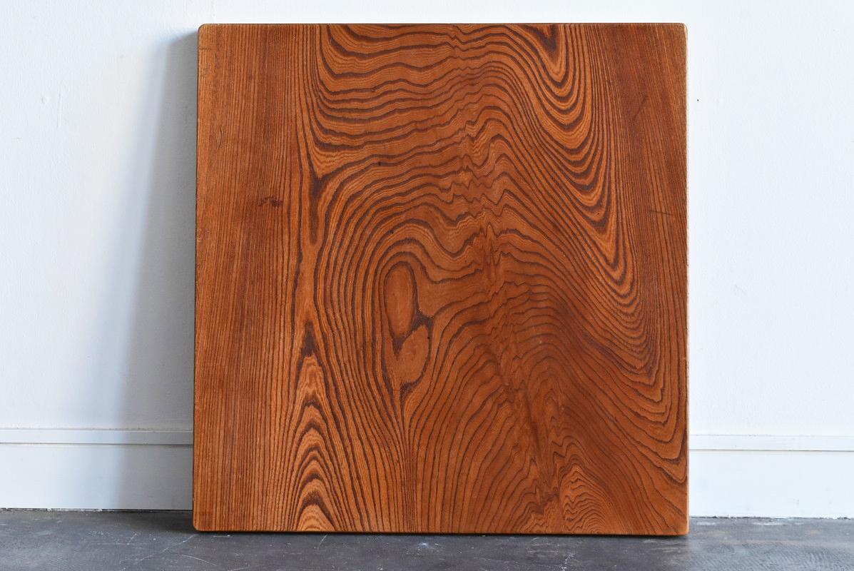 全国無料，お買い得 「小ぶりな古い欅の一枚板 52.8×54.5cm」…敷板