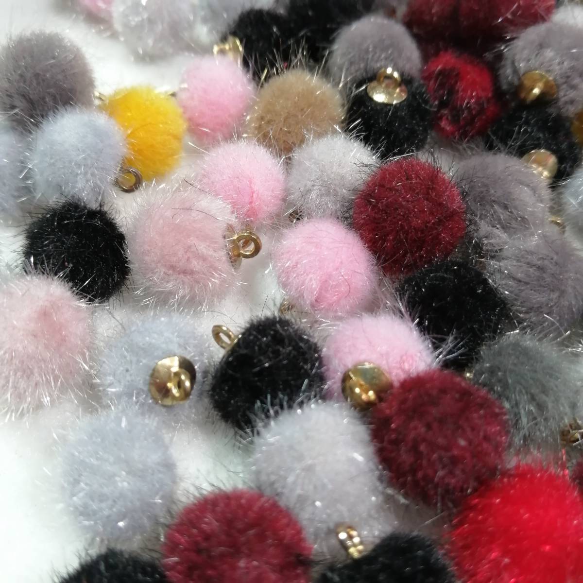 デコパーツ ボンボン クラフト ポンポン 秋冬 手芸 マスコット ファー ヒートン ネジ付き 毛糸 かわいい 手芸材料 手芸材料 可愛い 手作り プラスチック 売買されたオークション情報 Yahooの商品情報をアーカイブ公開 オークファン Aucfan Com