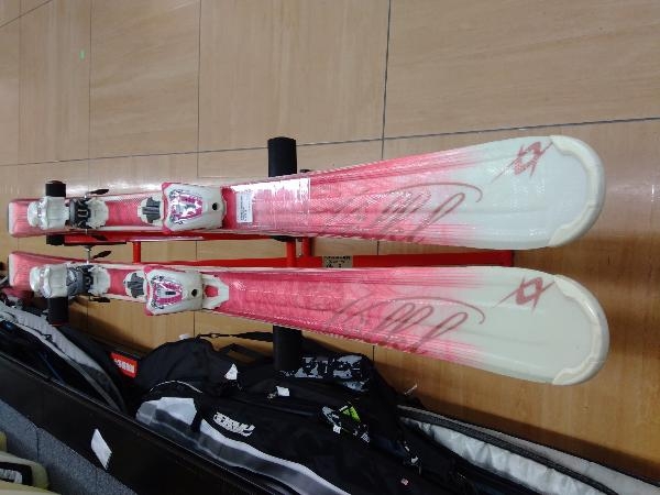 激安通販 限定商品 VOLKL CHICA 130cm ジュニアスキー板 店舗受取可