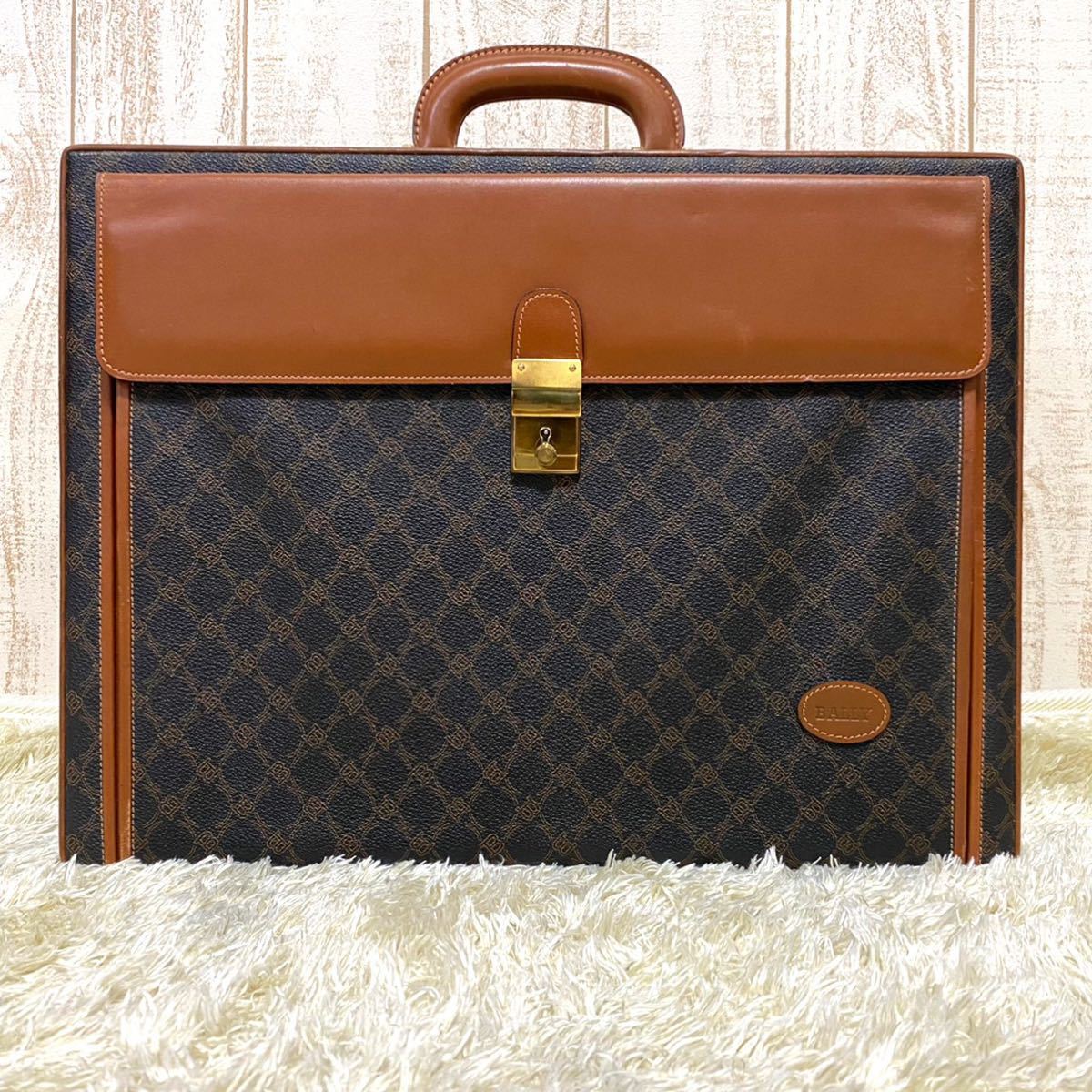 ビジネスバッグ - Yahoo!オークション BALLY バリー (は) の落札相場