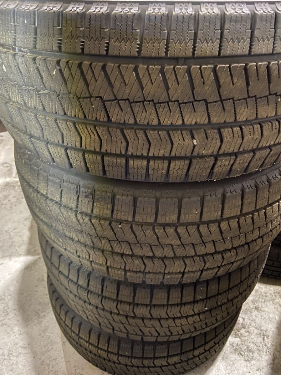 BS VRX2 225/45R17 4本セット イボ有り