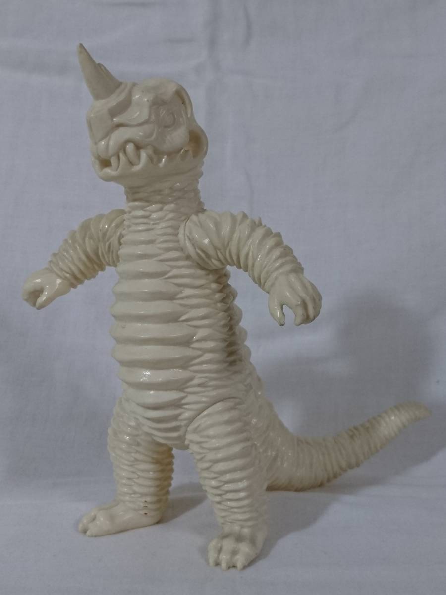 ♯バンダイ ソフビ ウルトラ怪獣シリーズ アボラス 未塗装バージョン