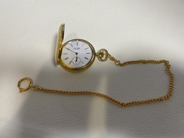 美品稼働品 AERO WATCH NEUCHATEL アエロウォッチ 懐中時計 ハンター