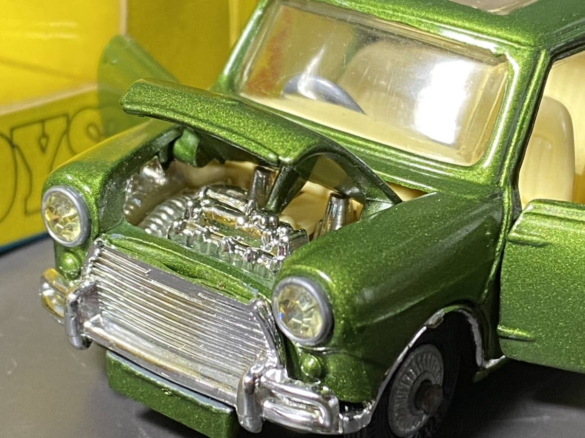 Corgi #334 Mini-Cooper 
