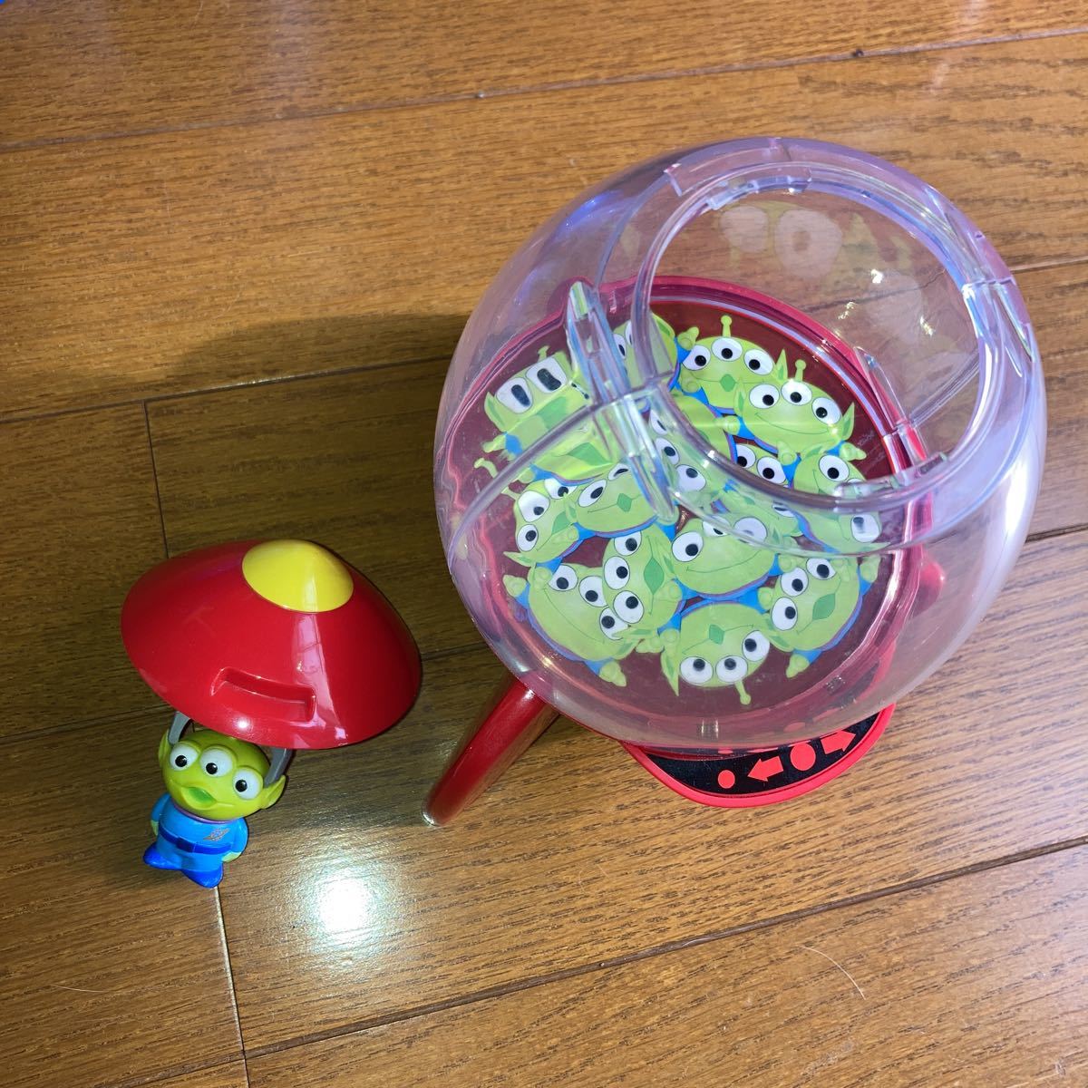 ディズニー トイ ストーリー ポップコーンバケット リトルグリーンメン Tdl フォーキー スナックケース ディズニー 売買されたオークション情報 Yahooの商品情報をアーカイブ公開 オークファン Aucfan Com