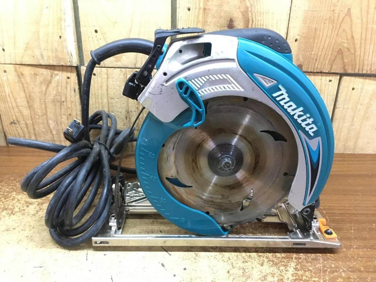 【人気SALE，定番】 マキタ 190mm マルノコ 5837BA(丸のこ)｜売買されたオークション情報、yahooの商品情報をアーカイブ公開 - オークファン 木工用