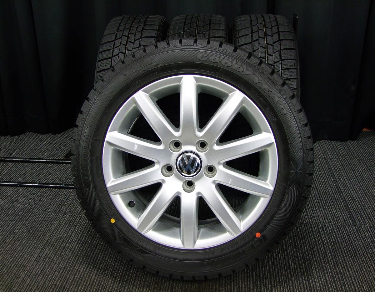 [中古アルミスタッドレス4本] 6.5J+50フォルクスワーゲン1Kゴルフ純正2019年グッドイヤー205/55R16美品ヴァリアントゥーランジェッタプラス