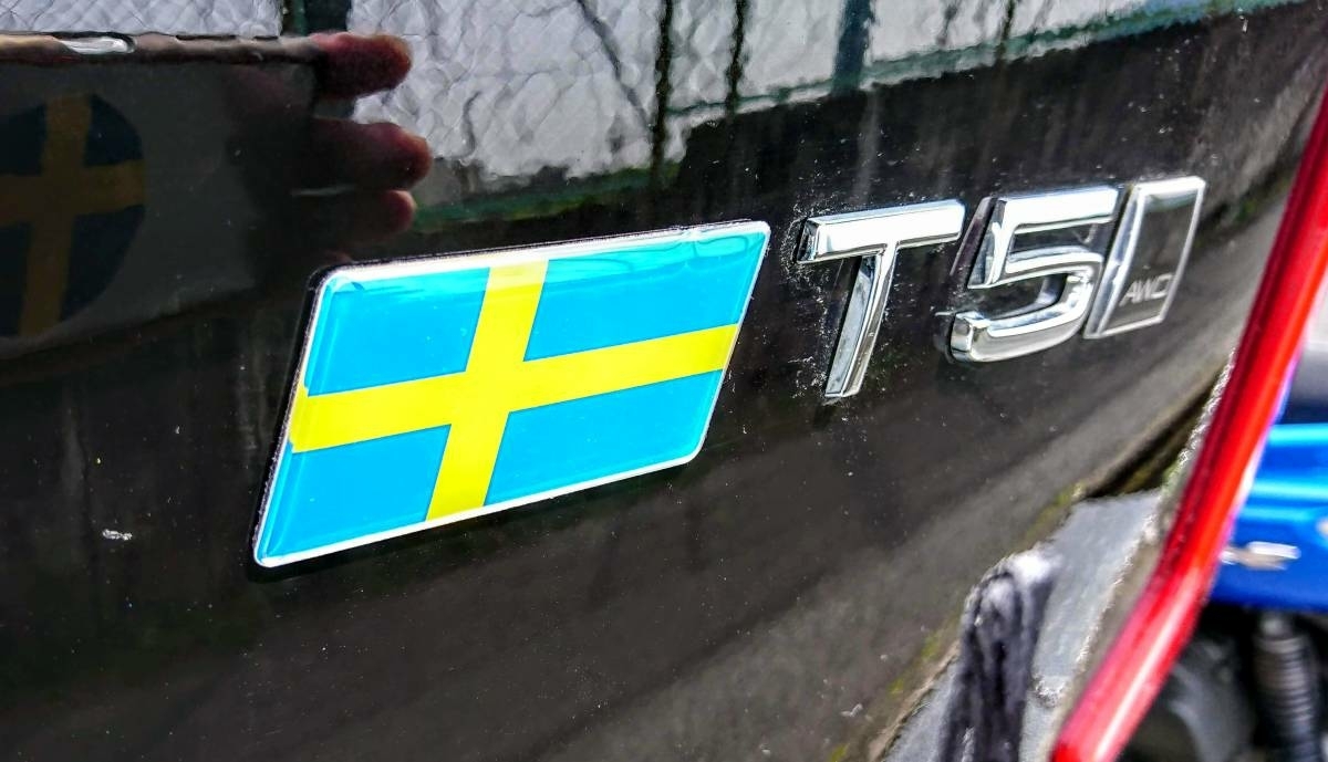 ボルボ Newスウェーデンフラッグ国旗エンブレムステッカーv40v60v70xc60xc90s40s60xc40 リア 売買されたオークション情報 Yahooの商品情報をアーカイブ公開 オークファン Aucfan Com