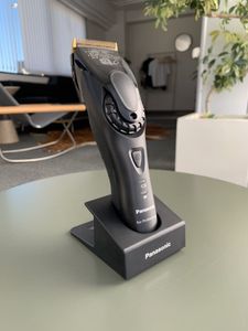 [中古再生品]希少PanasonicリニアバリカンER-1610P充電器 完動品 中古再生品]希少PanasonicリニアバリカンER-1610P充電器 完動品 中古