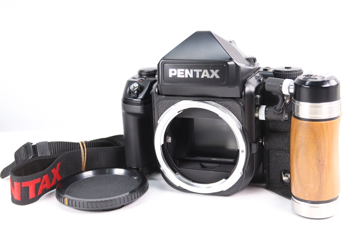 PENTAX ペンタックス 67 II ボディのみ 木製グリップ付き 中判 