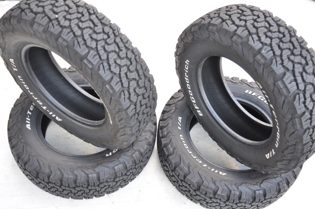 バリ山 2019年 215/70R16 残り山約11mm BFGoodrich All-Terrain グッド  