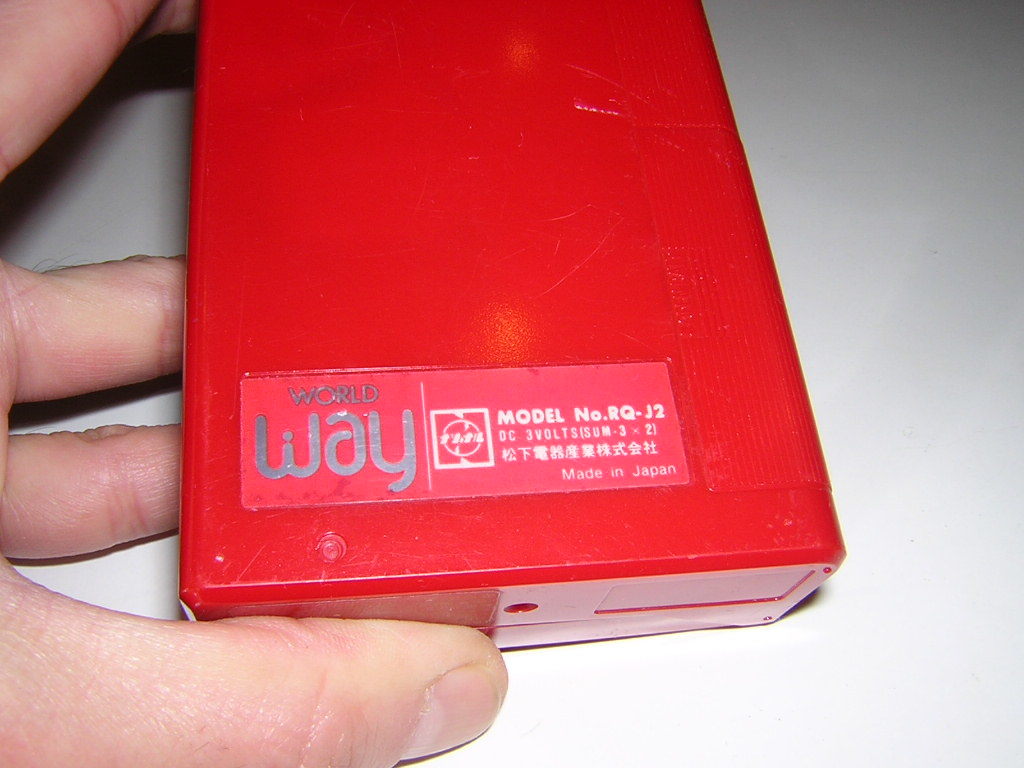 動作品】ナショナル RQ-J2 WORLD WAY 通電動作確認 ウォークマン 動作品】ナショナル RQ-J2 WORLD WAY 通電動作確認 ウォークマン