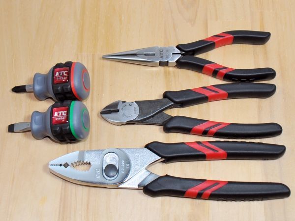 【豊富な，新作】 KTC 樹脂柄 スタッビ ドライバー ラジオペンチ ニッパー プライヤー セット PJ-200 PN1-150 PSL-150(グリッププライヤー)｜売買されたオークション情報、yahooの商品情報をアーカイブ公開 - オークフ グリッププライヤー