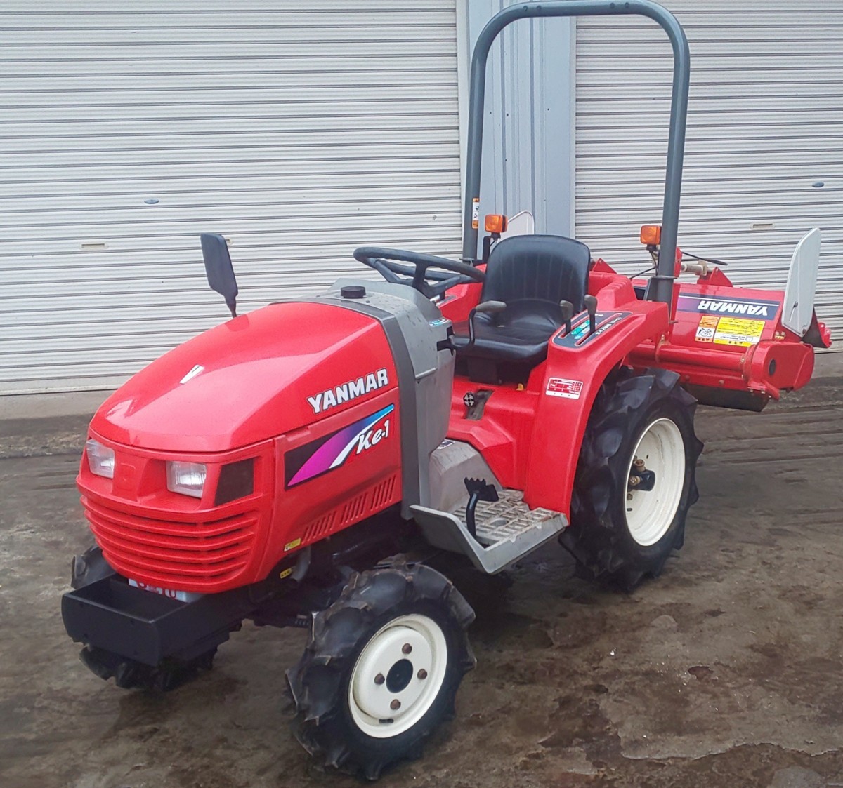 トラクター 12.5馬力 ヤンマー 4WD ヤンマ Ke-1 Ke-1D 中古 565時間の 