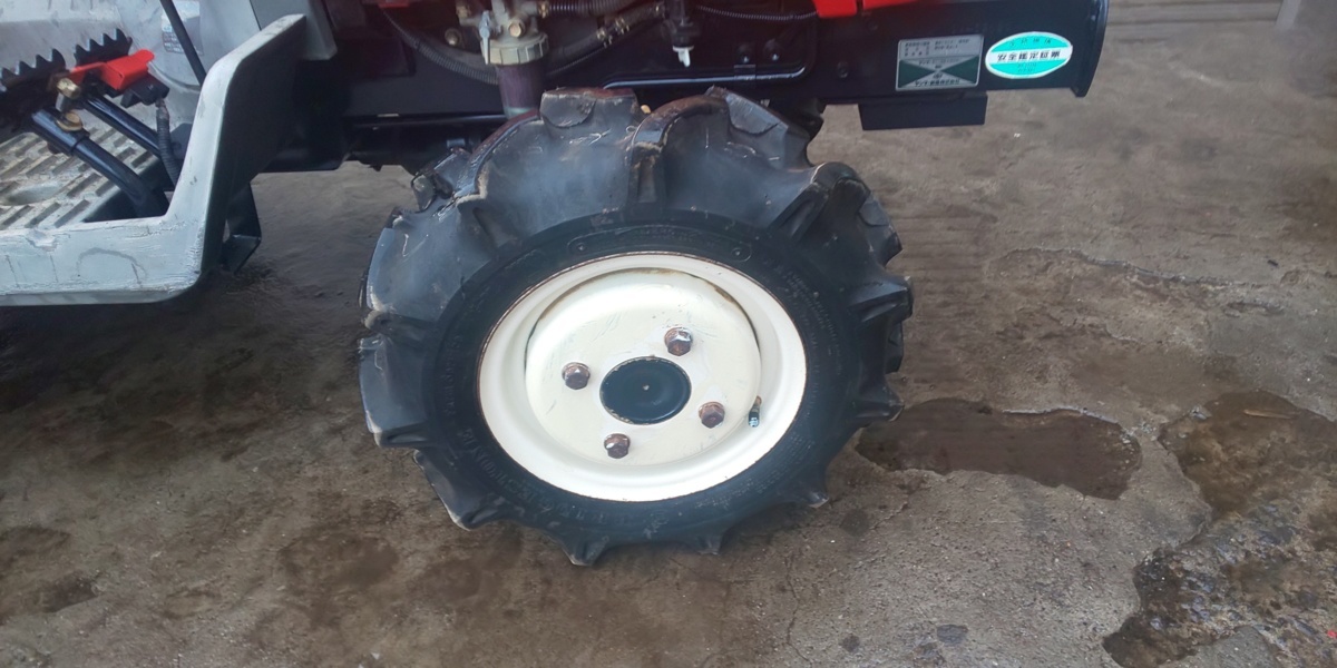 トラクター 12.5馬力 ヤンマー 4WD ヤンマ Ke-1 Ke-1D 中古 565時間の 