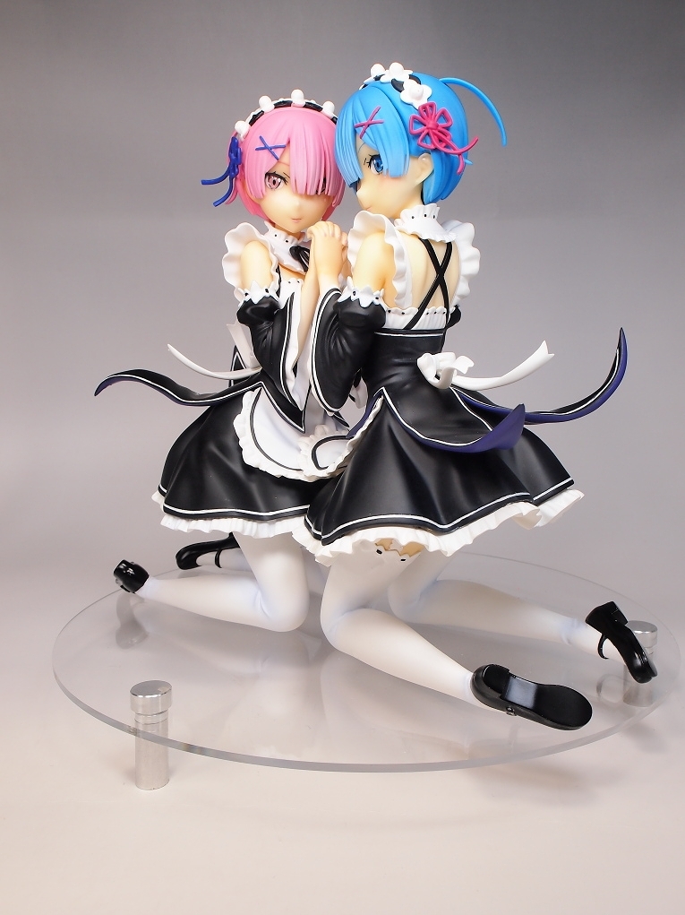 鶴の館「1/8 ラム＆レム（Re:ゼロから始める異世界生活）」塗装完成品 