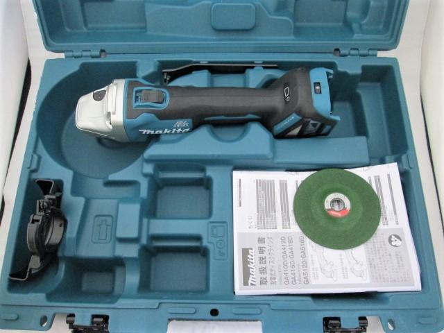マキタ ダサい GA412D 18V 100mm DC18RF 充電器 ケース付き
