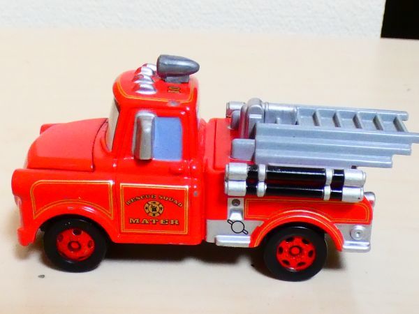 ディズニー カーズ トミカ C 35 メーター Toon レスキュータイプ 消防車 ミニカー キャラクタートミカ 売買されたオークション情報 Yahooの商品情報をアーカイブ公開 オークファン Aucfan Com