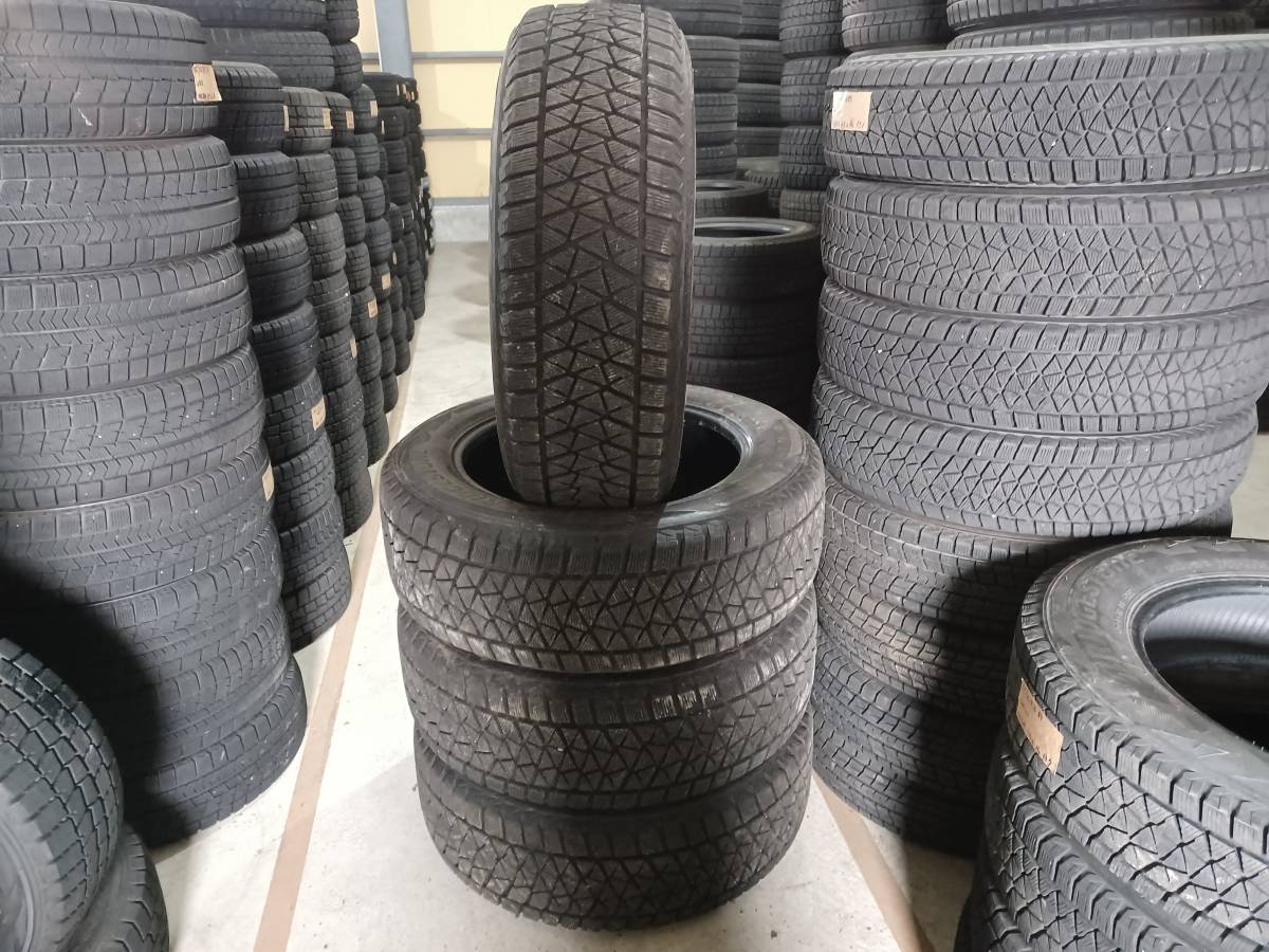235/60R18 ブリヂストン ブリザック DM-V2 8.5山 No.58 2016年製
