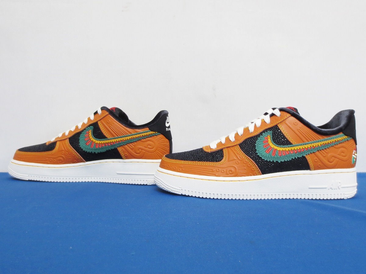 未使用☆NIKE AIR FORCE 1 