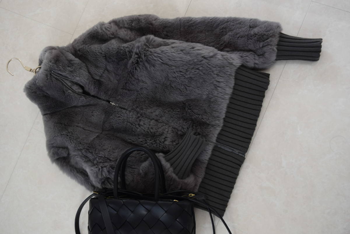 サンプル品＊定価18万レッキスファーコート＊１点もの