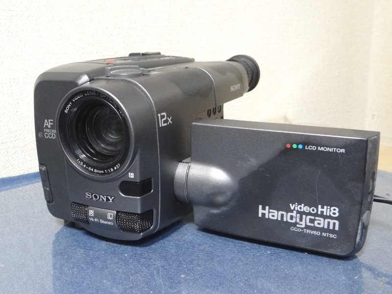 カメラ 【動作品】SONY CCD TRV60 ビデオカメラ Hi8 8mm A0507