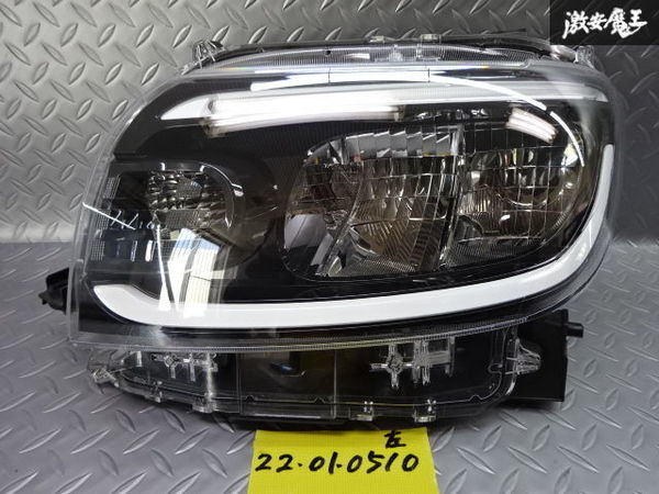 新作，人気セール ダイハツ純正 LA650S LA660S タント LED ヘッド