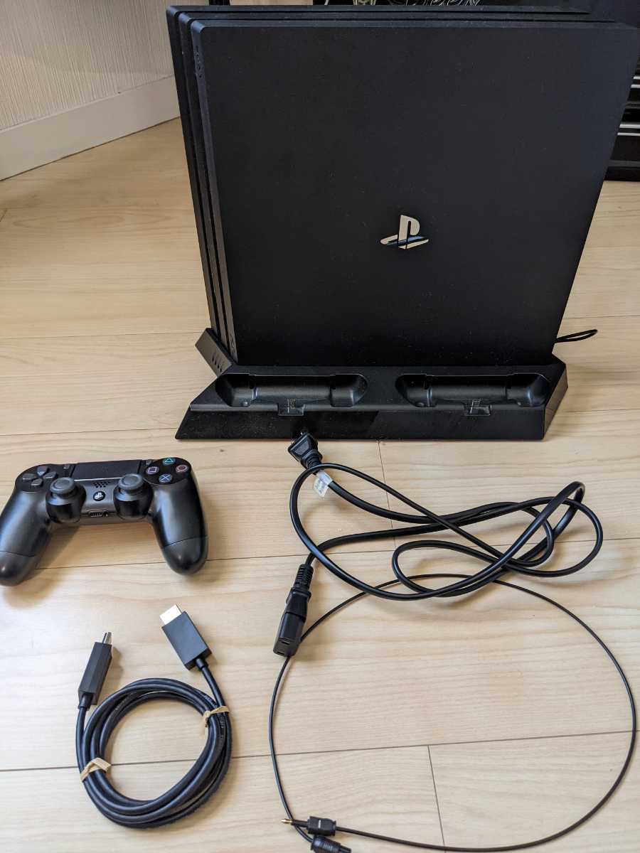 ps4pro 1TB コントローラー 充電/冷却ファンスタンド、各種ケーブル 