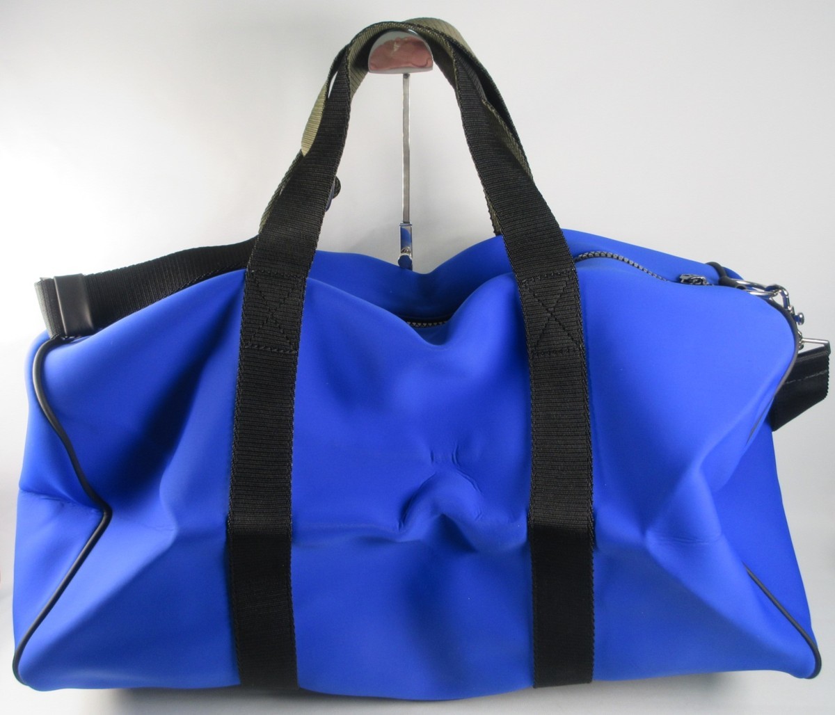 新品未使用 ハイドロゲン トレーニングバッグ