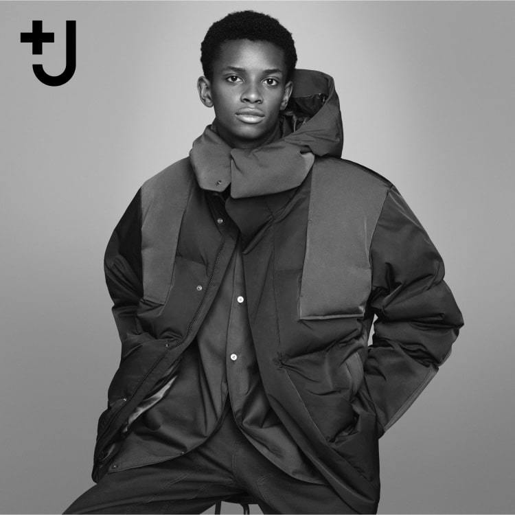 ユニクロ公式 | ハイブリッドダウンオーバーサイズパーカ +Ｊ - メルカリ 超美品 2021AW ＋J ユニクロ ハイブリッドオーバーサイズダウンパーカ ネイビー　M