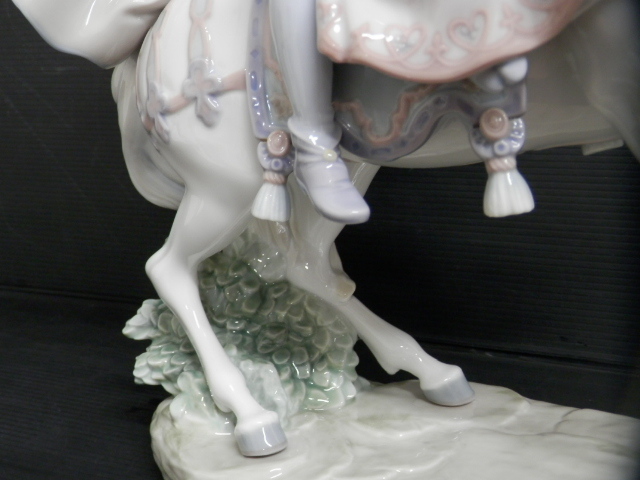 220111-3Y-G] 【中古品】《リヤドロ / LLADRO：陶器人形・西洋陶磁