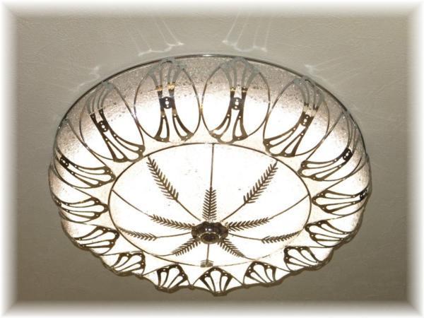 【送料無料！】★超激安即決！★新品 綺麗なデザインガラス リモコン付 シーリング照明 LED調光＆調色タイプ