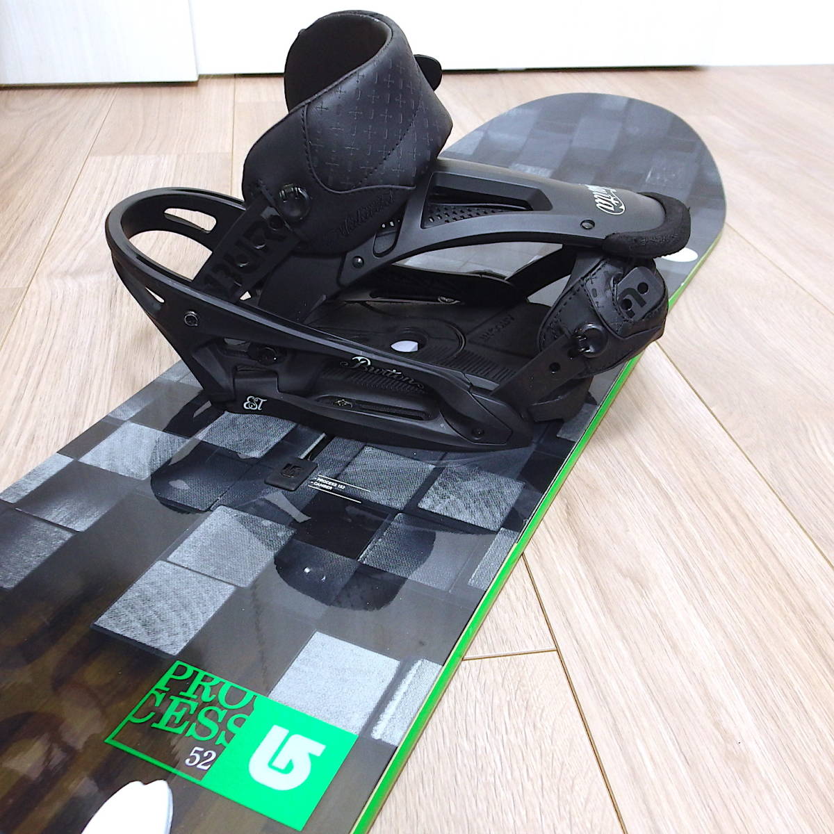 BURTON PROCESS 152 CAMBER & Malavita Mサイズ ビンディングセット 