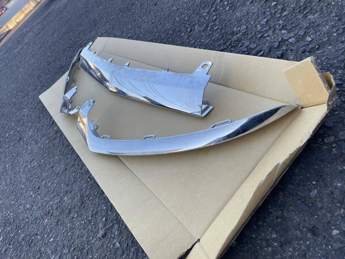 【純正美品】メルセデスベンツ Cクラス フロントリップ Cクラス W205 C205 セダン 0 フロントバンパーリップディフューザースポイラー