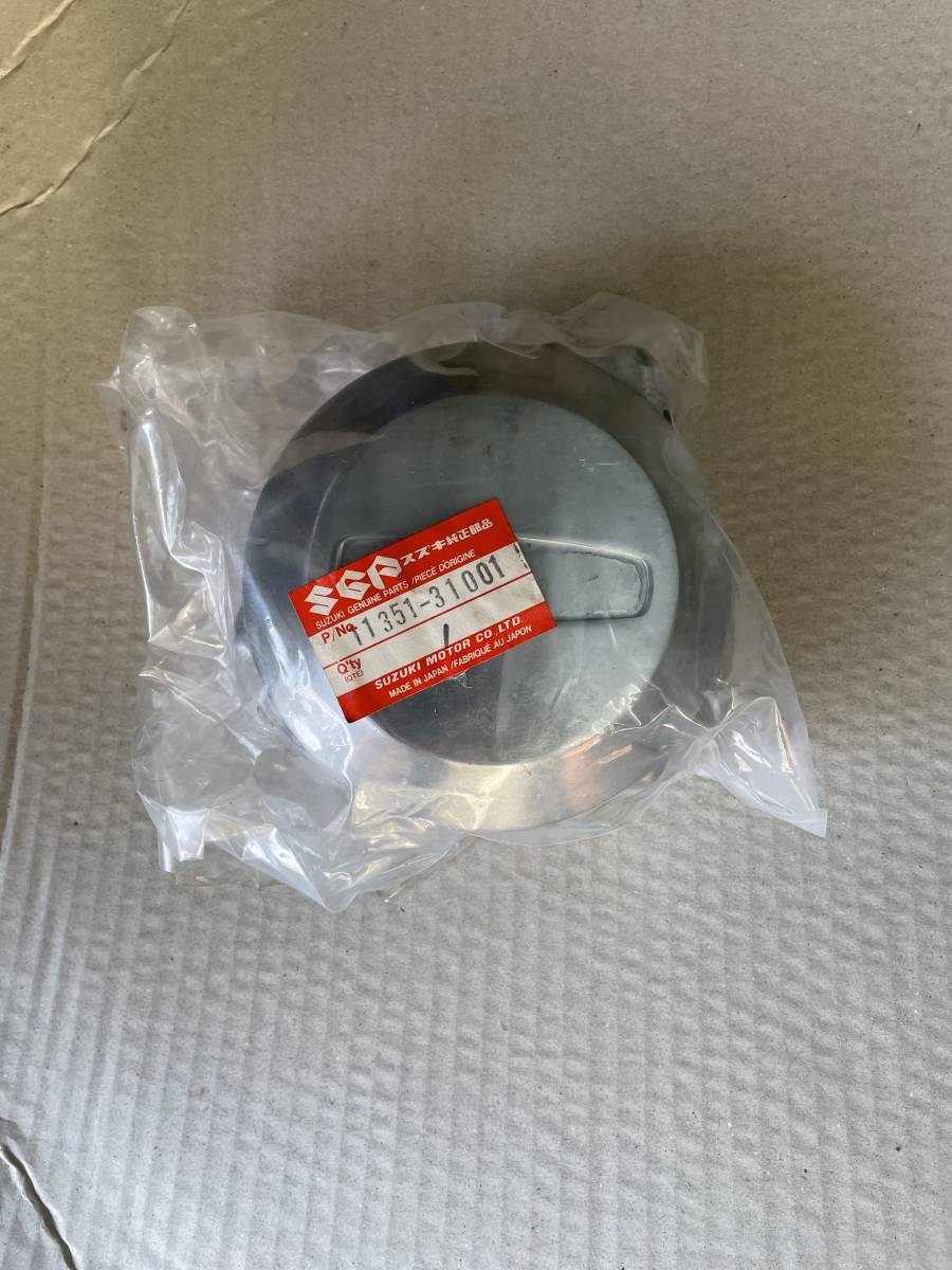  Suzuki GT750 ジェネレーターカバー(その他)｜売買されたオークション情報、yahooの商品情報をアーカイブ公開 - オークファン スズキ用